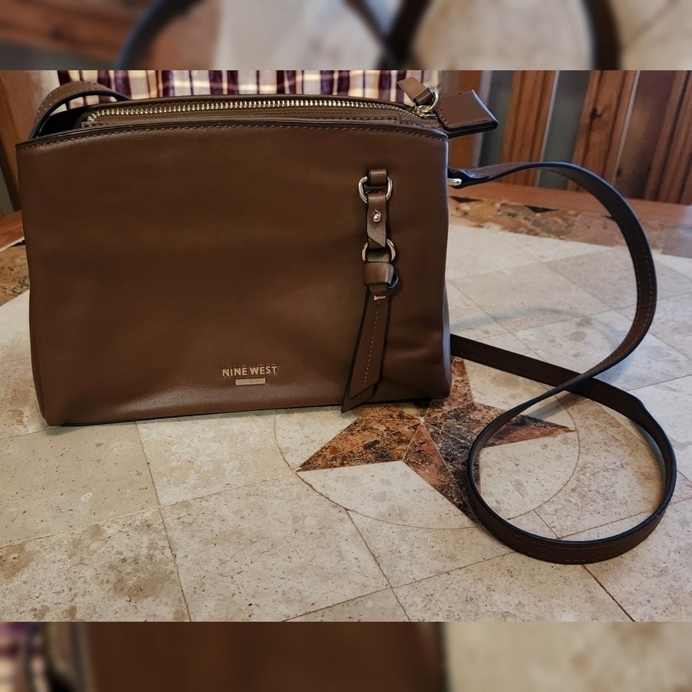 Nine West Maisie A List Crossbody Pocket Book Purse
